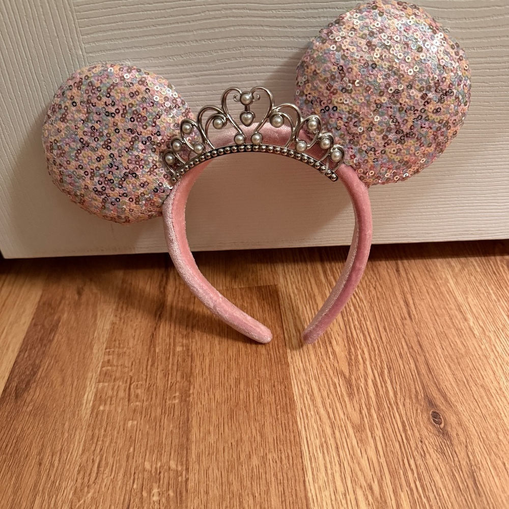 Disney Mickey ears with crown
